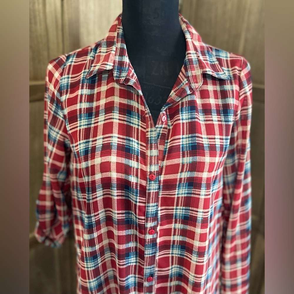 Very J Red and Blue Plaid Maxi Tunic. - Picture 2 of 7